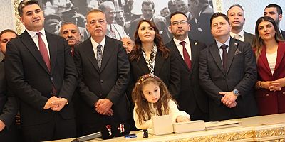 Ataşehir Belediyesi’nde devir teslim töreni yapıldı